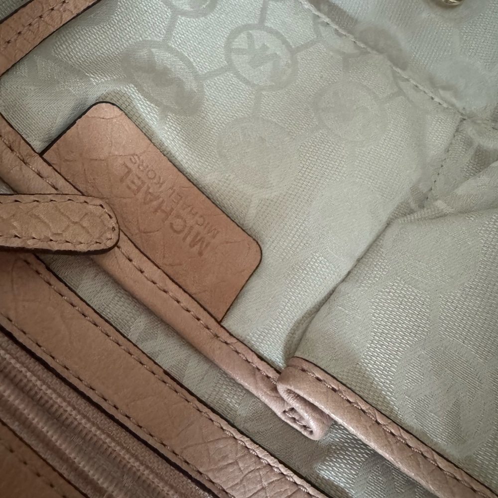 Michael kors Chain-Handle Tote Bag with Adjustable Strap - Picture 6 of 6
